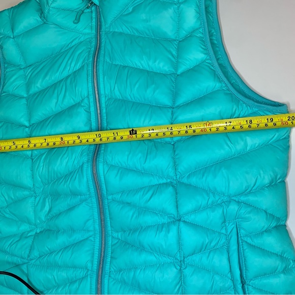 Womens zip up vest - Picture 10 of 11